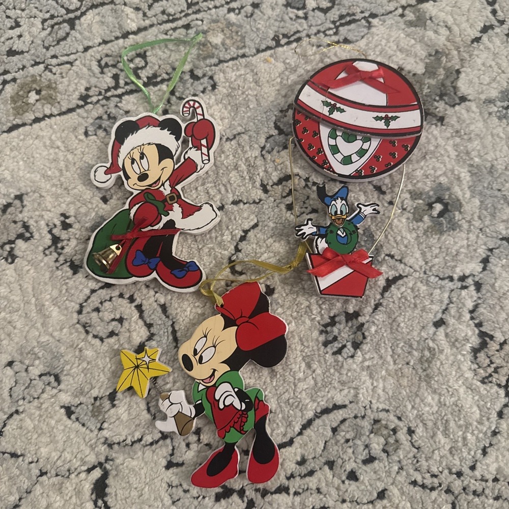 (3) Vintage Walt Disney Company Wood Christmas Ornaments~Mickey~Minnie~Daffy